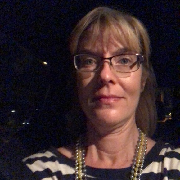 Meet your Posher, Michelle - Picture 1 of 1